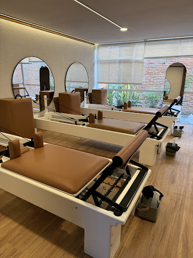 PUNTO CALMA — Pilates en Puebla
