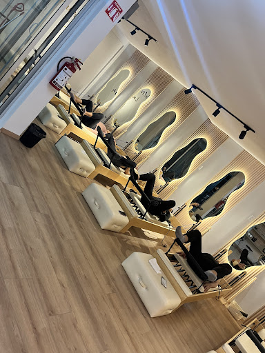 Bb pilates boutique — Pilates en Otros